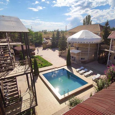 Hotel Адилет Cholpon-Ata Exteriér fotografie