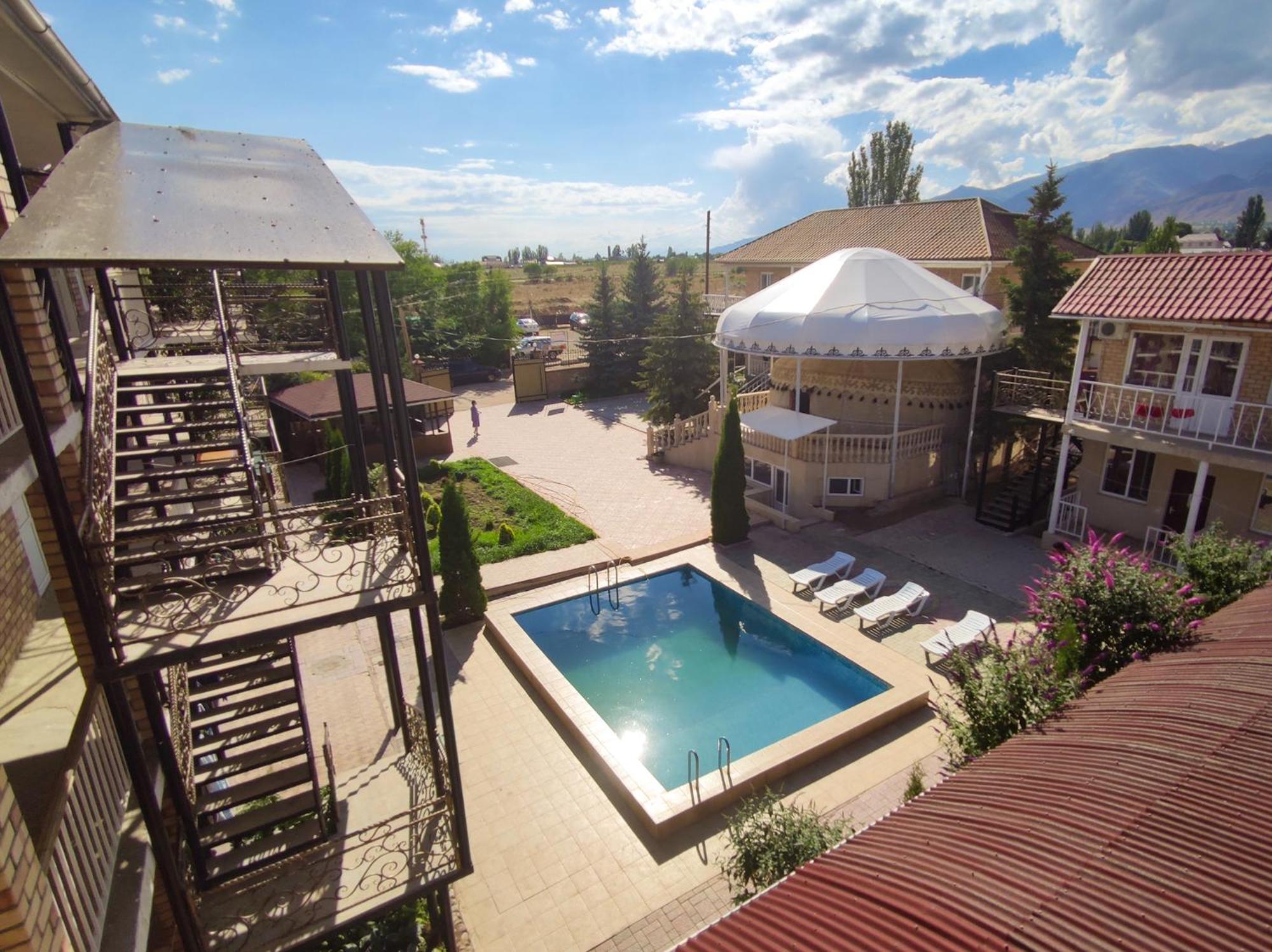 Hotel Адилет Cholpon-Ata Exteriér fotografie