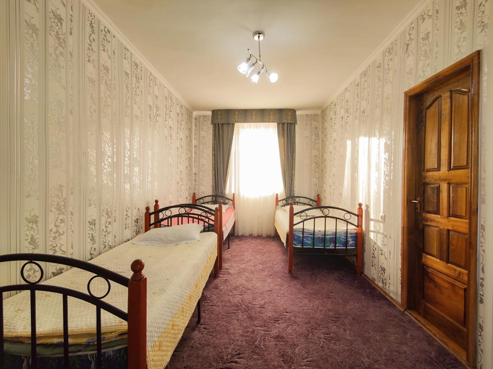 Hotel Адилет Cholpon-Ata Exteriér fotografie
